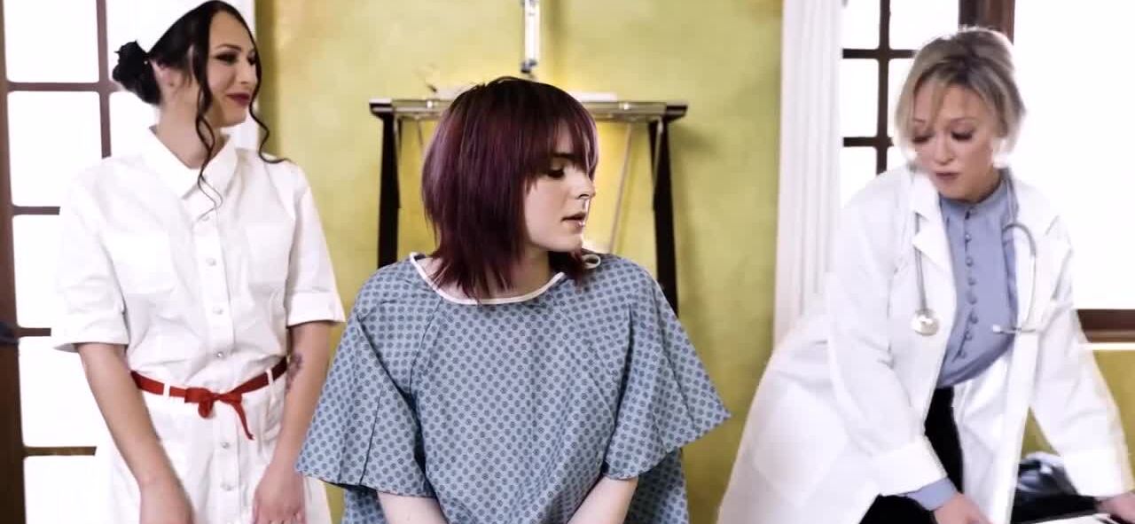 A Mature Doctor Was Double Penetrated By A Ts Nurse And A Ts Customer